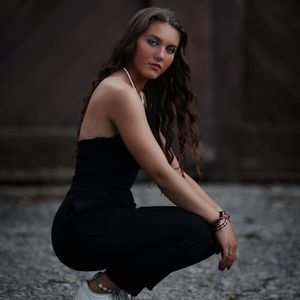 Meet your Posher, Gia